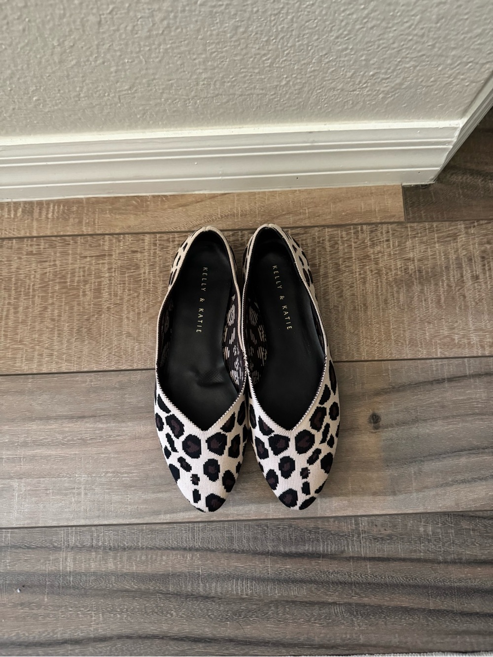 Kelly & Katie Leopard Print Pointed Flats - White & Black